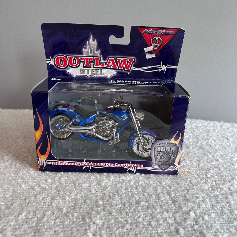 Arlen Ness Iron Legends Outlaw Steel 1/18 Scale Die-Cast Motorcycle Blue 99210